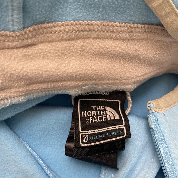 The North face women’s zip-up jacket. Size XL regular. W19, L24.5. 100%polyester - Picture 8 of 8